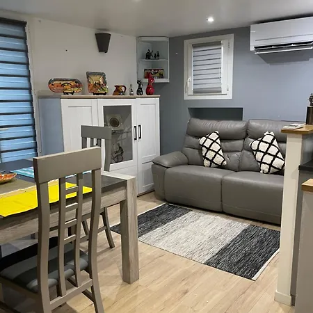 La Maison De Tedone بيت ضيافة آرلس-سور-تك